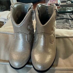 Cat & Jack Girls' Glittery Silver Ankle Boots